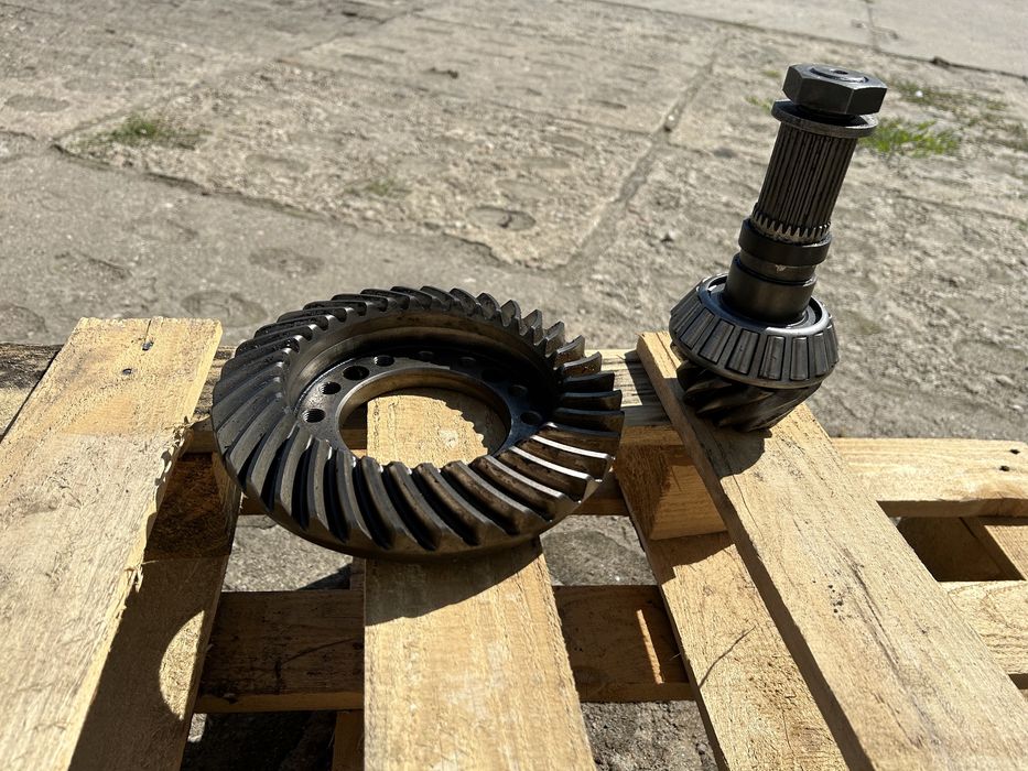 Koło talerzowe wałek ataku 35:12 most zf ap-b755 koparka LIEBHERR