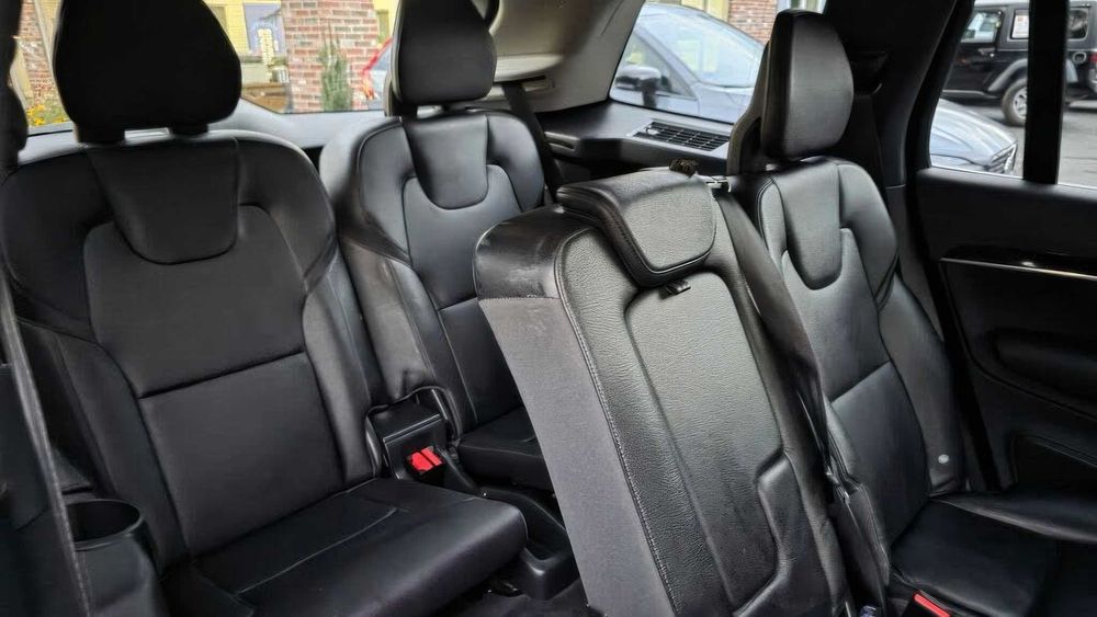 Volvo XC90 T6 Momentum      2019