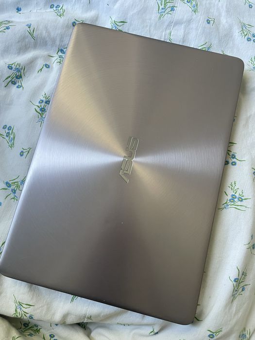 Elegancki ASUS ZenBook BX410U | i7 | 8GB RAM | Szybki SSD | Aluminium