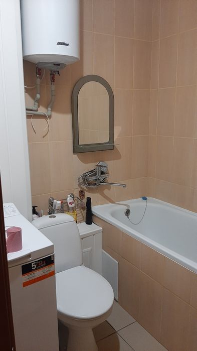 Сда  комнату, пр-кт Богдана Хмельницкого,  рядом с проспектом О.Поля