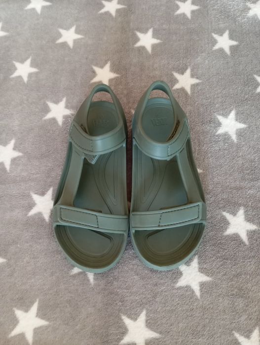 Босоніжки Zara резинові