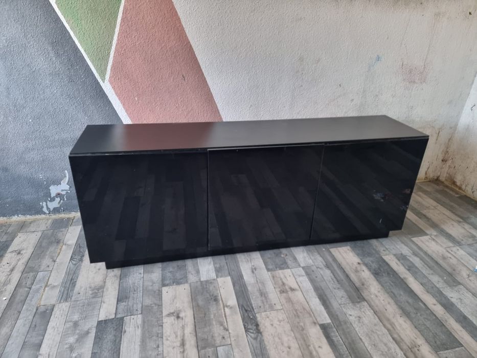 Komoda używana czarna