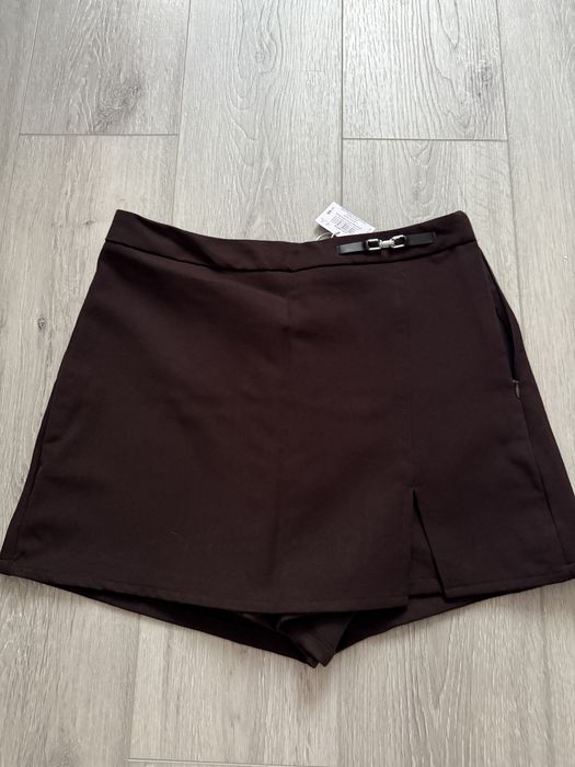 Нова спідниця-шорти розмір М