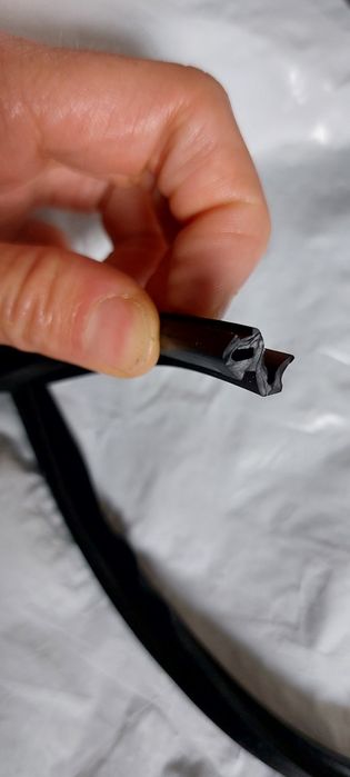 Uszczelka do okien S-835X, czarna