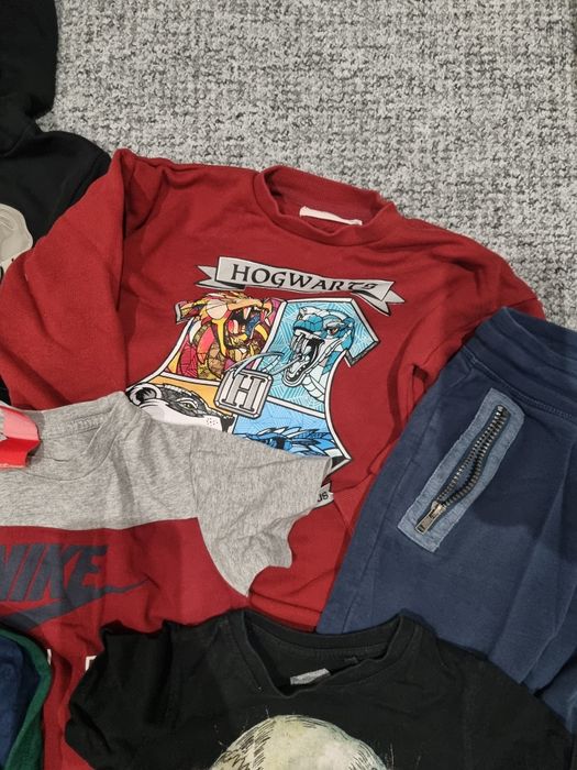 Zestaw ubranek 122/128