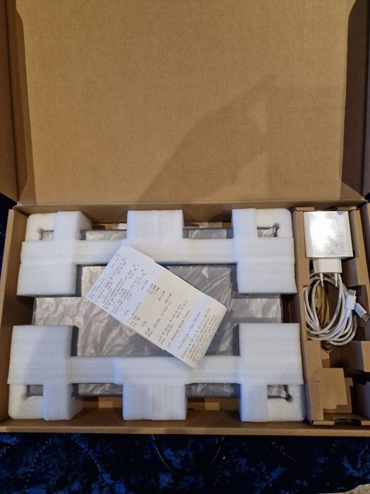 Portatil praticamente novo