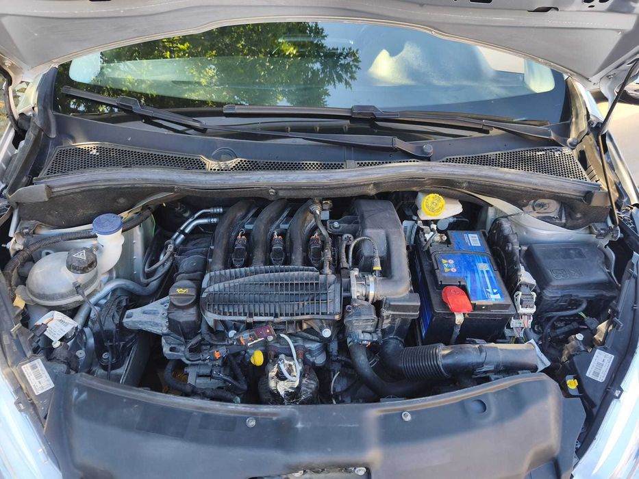 Peugeot 208, Gasolina, 2018 com apenas 56mill KM