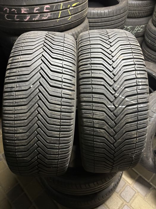 Шини всесезонні R18 235/50 Michelin Crossclimate 2шт,(ціна за скат)2019рік