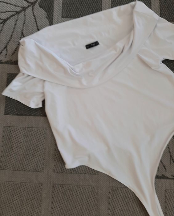 F&F białe body 42 44 XL