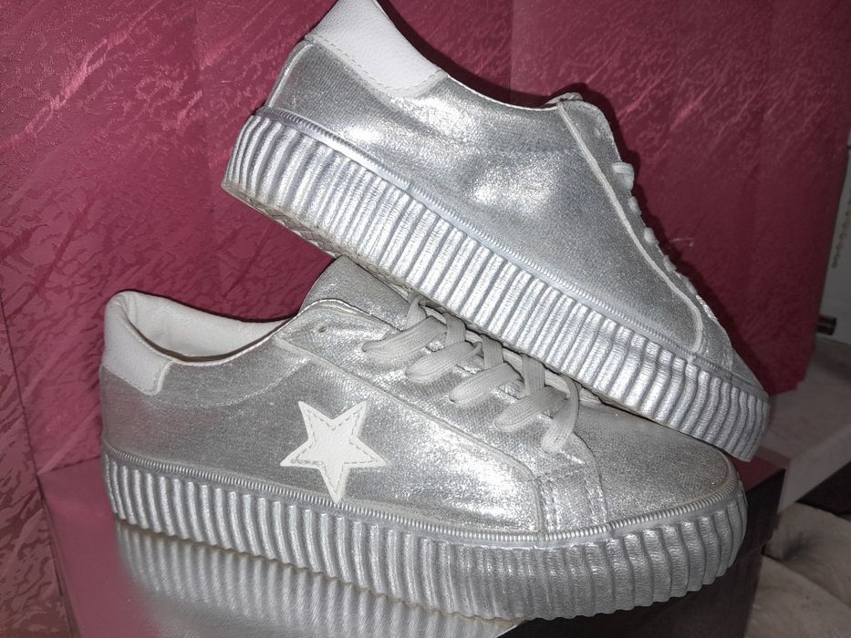 Стильные кеды на весну