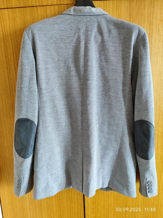 Пиджак мужской серого цвета Длина рукава 66 см Длина по спине 71 см