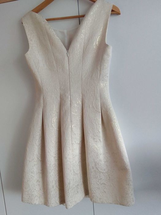 Piękna sukienka   MODELLO   38