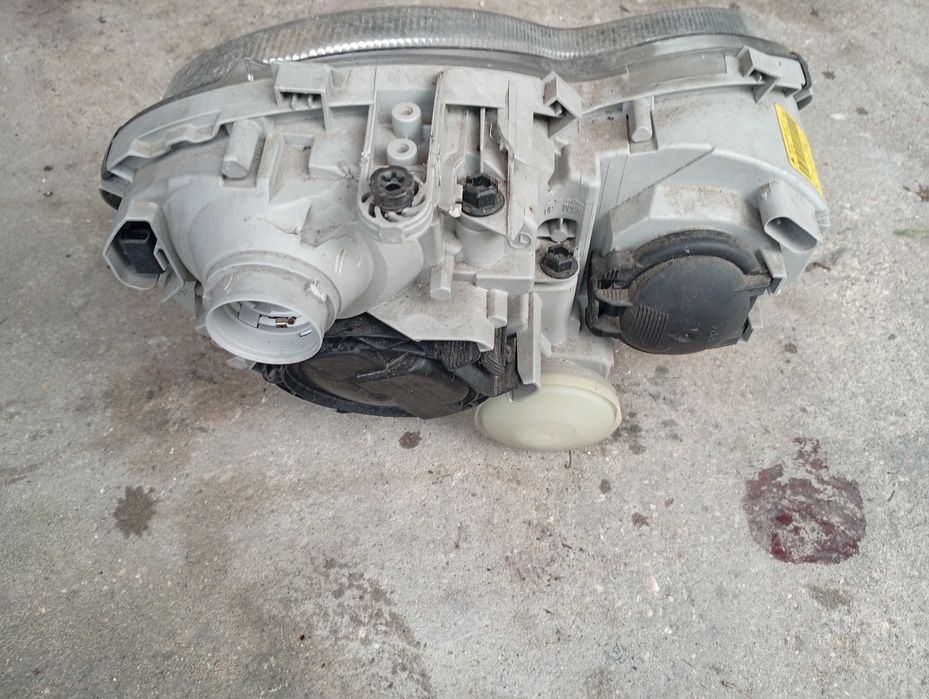 optica- farol esq mercedes benz berline classe c w203