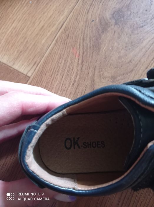 Продам туфельки на хлопчика.