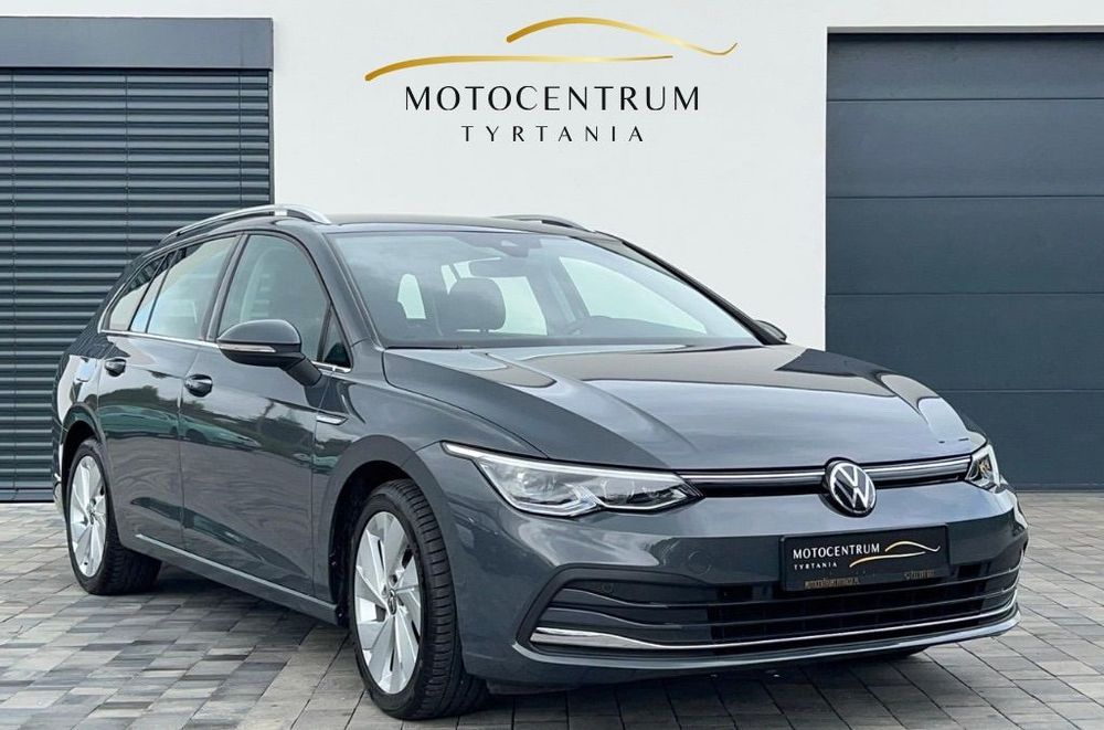 Volkswagen Golf Variant Niski przebieg! Światła LED! Podgrzewana kierownica! Aktywny tempomat!