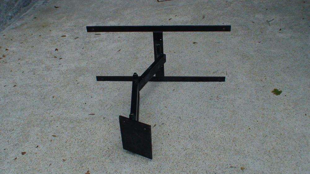 suporte tv em barra de ferro