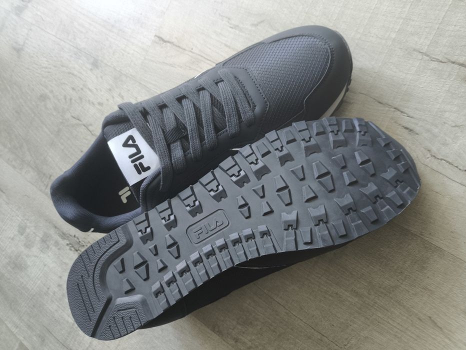 Nowe męskie buty sportowe Fila r.43.