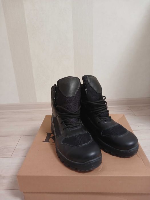 Берці шкіряні демісезонні