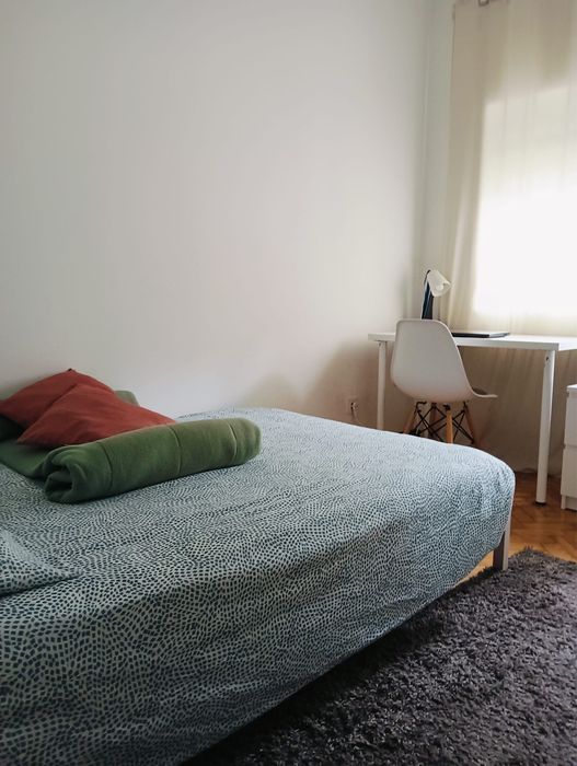 Quarto mobilado -Paranhos - Porto