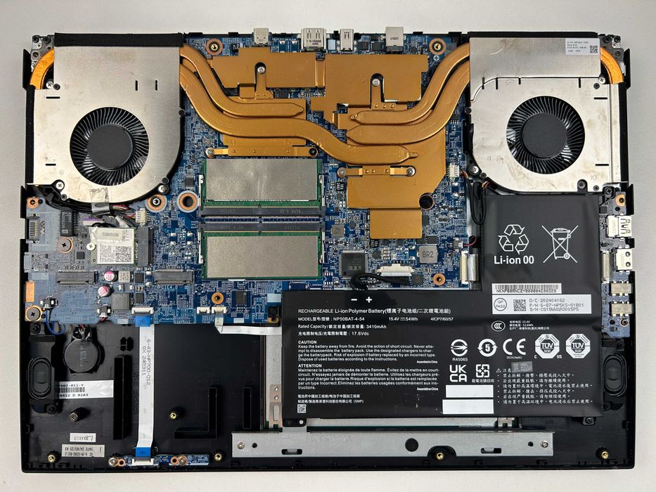Ігровий ноутбук Gigabyte RC56 16" 165Гц i7-13620H 16GB DDR5 RTX 4060 NVMe SSD BIOS