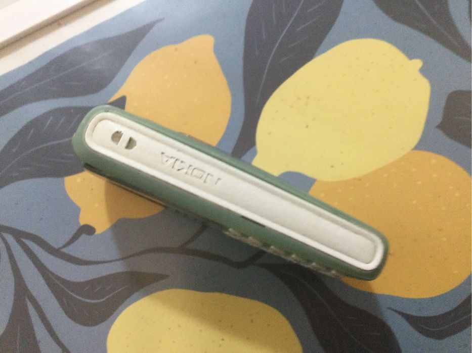 Нокия 2100 продам