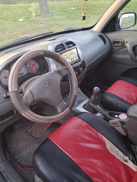 Chery Tiggo T11.