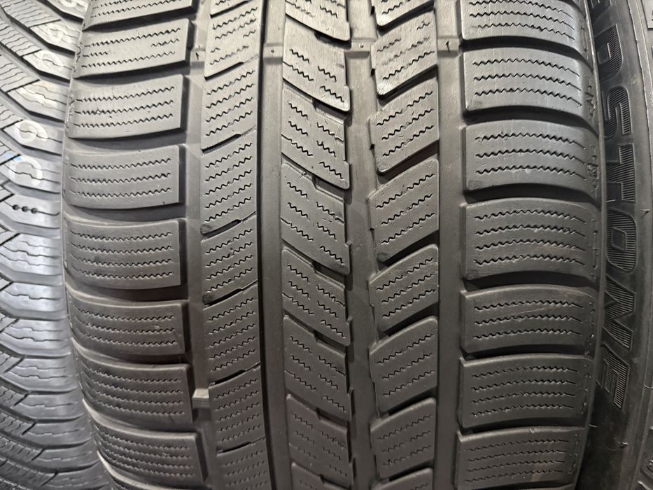 245/45 275/40 r19 Roadstone