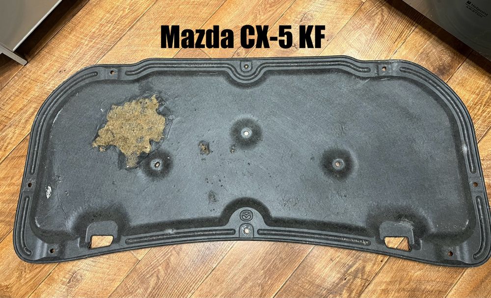 Ізоляція капота / Накладка під капот Mazda CX-5 KF 2017+ Б/У (ОРИГІНАЛ