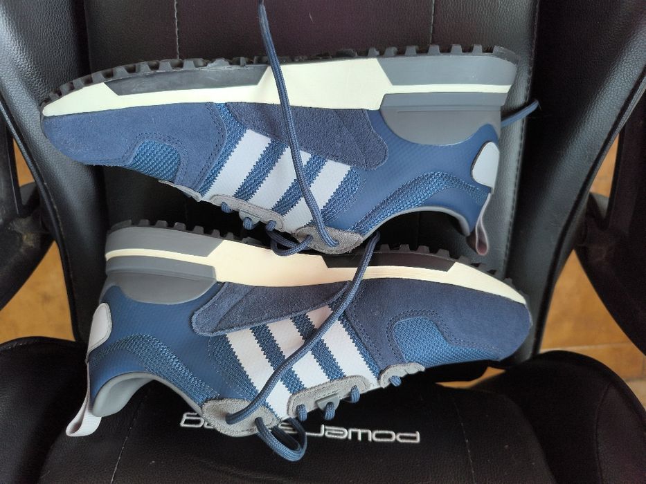 Tênis adidas ZX 700 HD