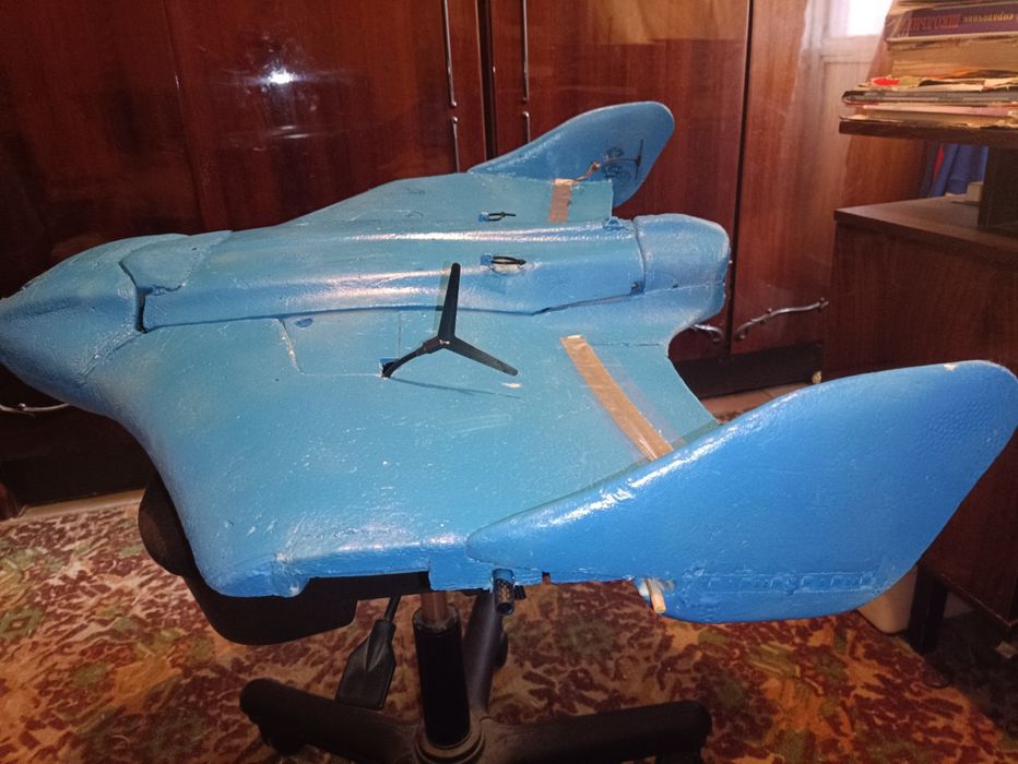 FPV  БПЛА самолёт летающее крыло,.