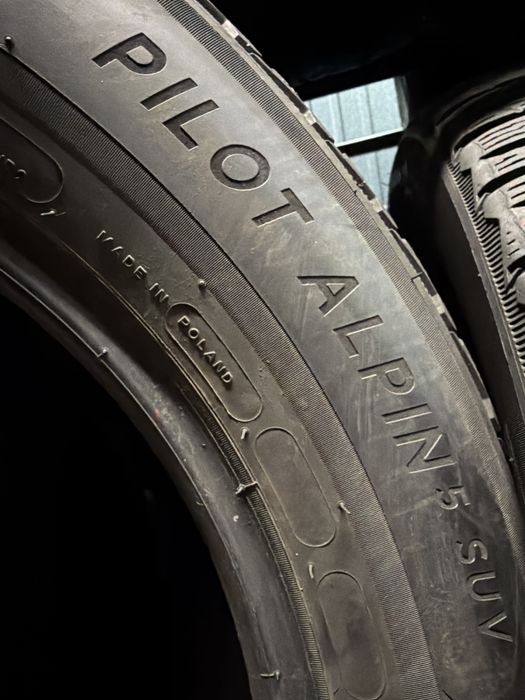 235/60 r18 Michelin 4шт