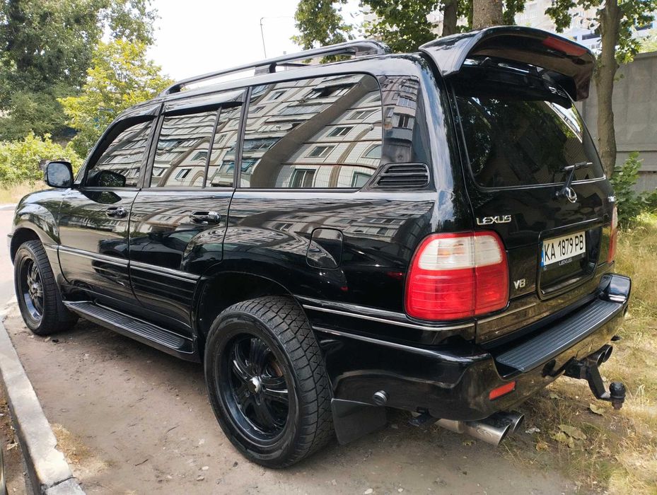 Lexus LX470 чёрный газ бензин