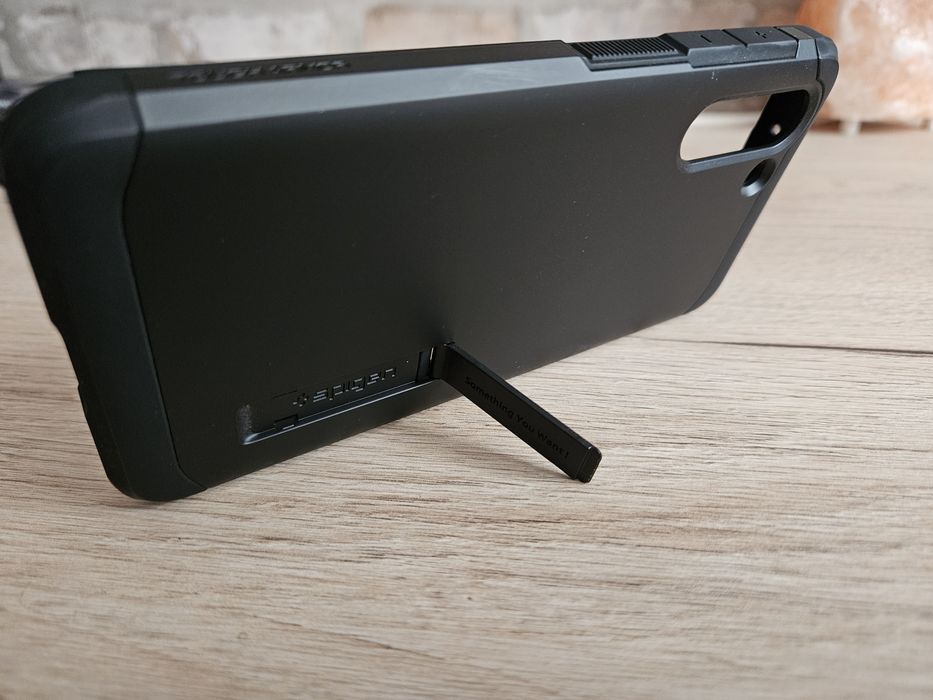 Etui Spigen Tough Armor do Samsung Galaxy S21 5G