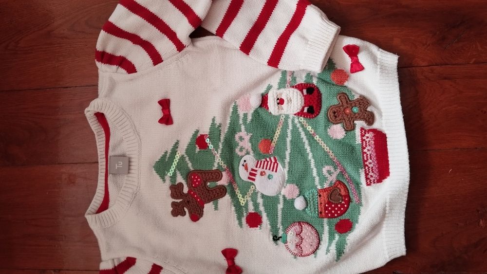 Светрик новорічний для дівчинки