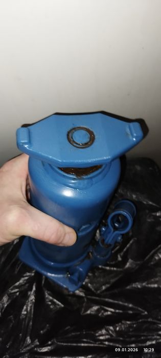 Домкрат Мерседес 12 тонн