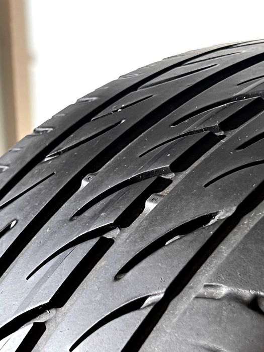 Pneus Pirelli Pzero Nero GT - 245/35/19 - Como NOVOS