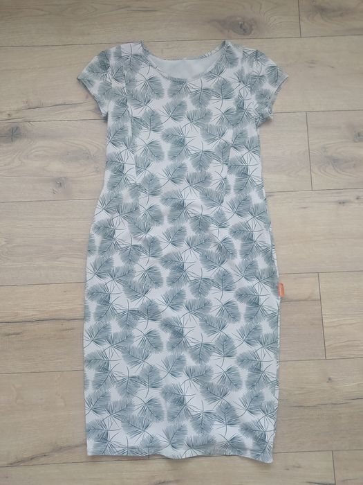 Sukienka do karmienia dla kobiet w ciąży rozmiar M