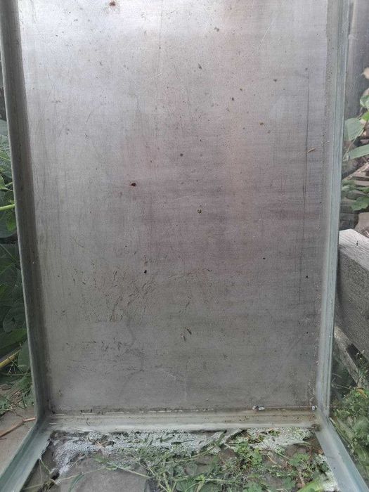 Продам аквариум 80Х40Х50
