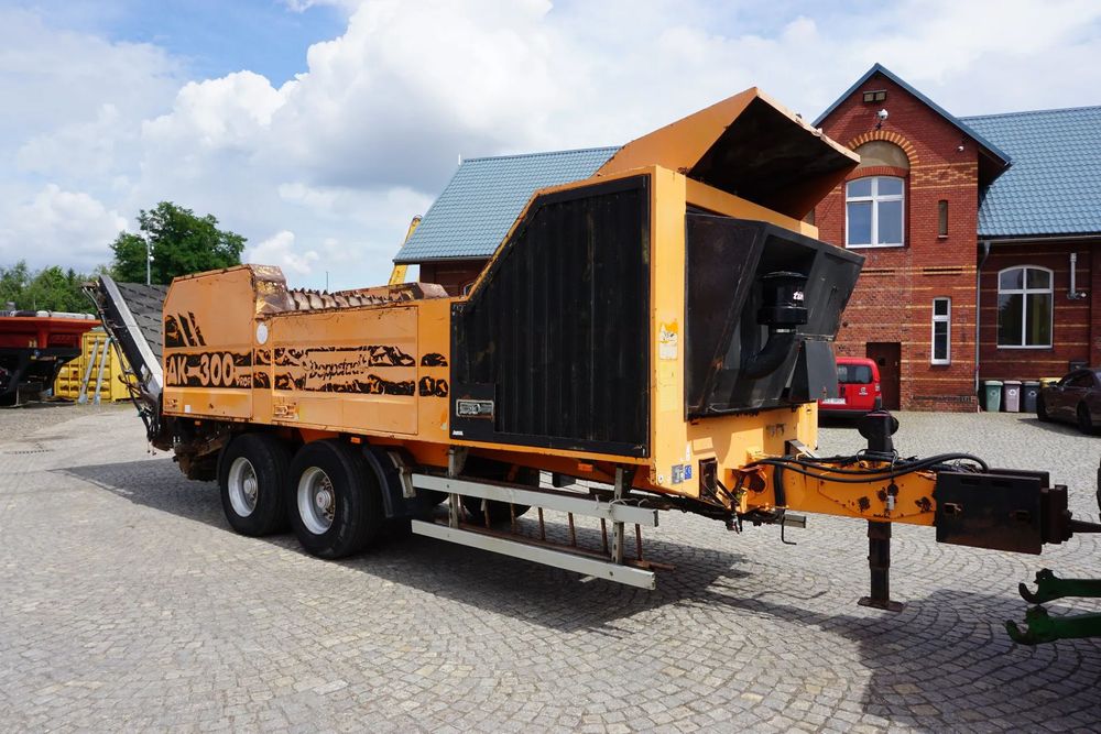 Doppstadt AK 300 Profi  Rozdrabniacz wysokoobrotowy do drzewa itp.