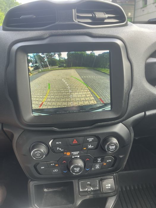 Jeep Renegade bardzo zadbany