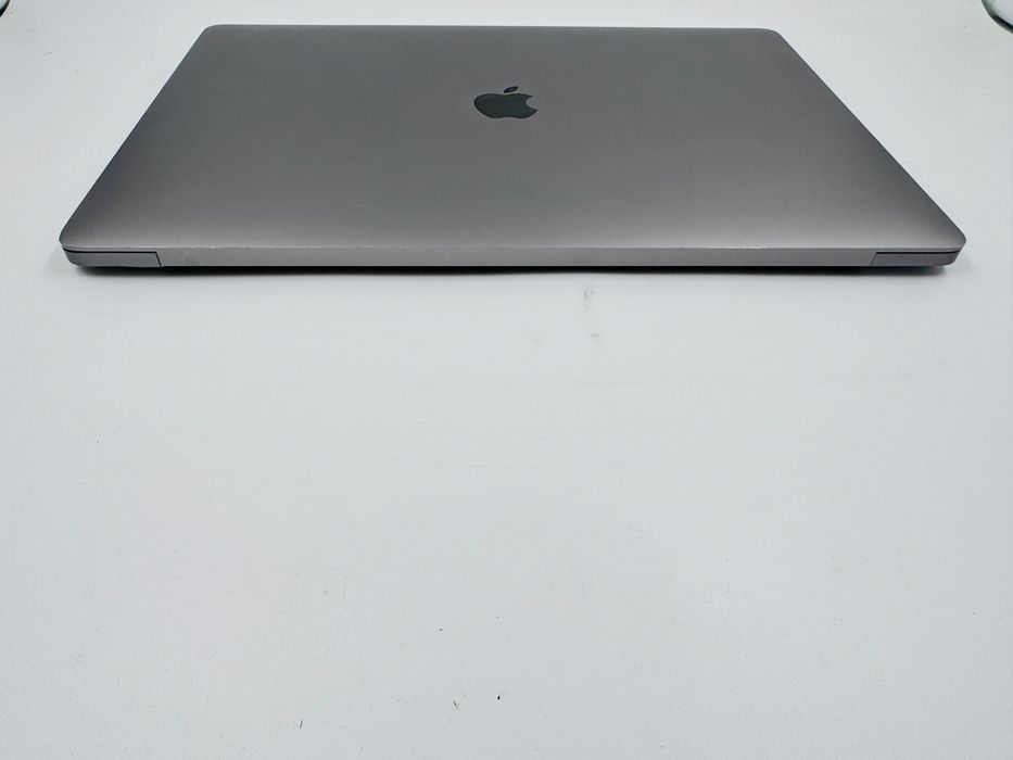 Apple Macbook Pro 16 2019 i7 64GB RAM 512GB SSD AMD 4GB IL6602