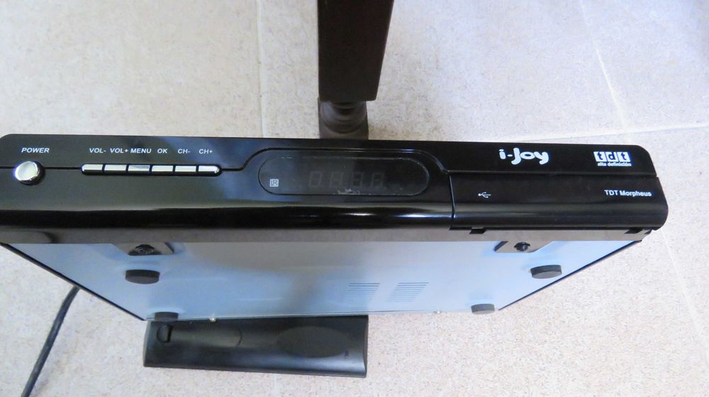 vendo TDT televisão digital terrestre como novo