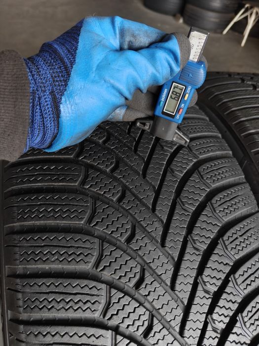 2шт Bridgestone Blizzak r21 275-45 зимові шини вживані 24року виробництва