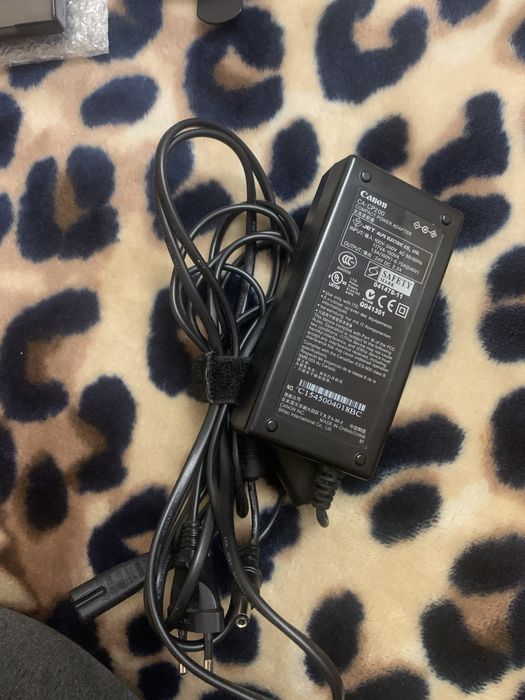ТЕРМІНОВО Canon CP710