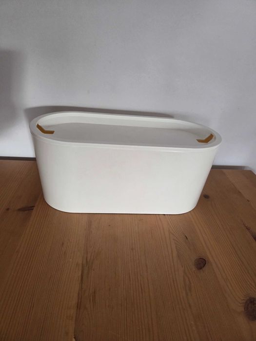 Caixa para organização de cabos modelo Romma da Ikea