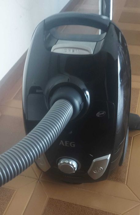 Aspirador de pó AEG