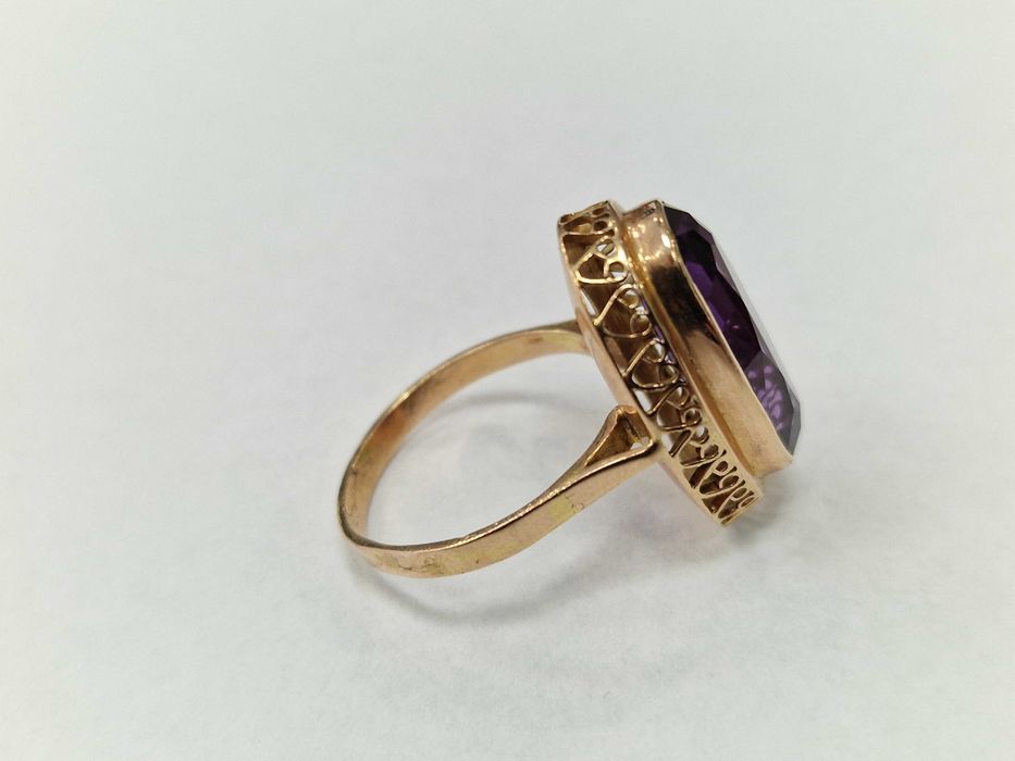 Złoty pierścionek/ 585/ 6.81 gram/ R21/ Aleksandryt/ XX wiek
