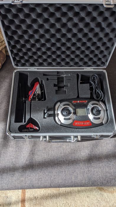 Гелікоптер на радіокеруванні nine eagles solo pro V2