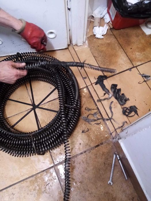 Hydraulik Piaseczno i okolice udrażnianie rur usuwanie awarii 24h