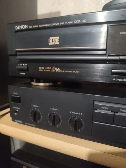 Сиди проигрыватель denon DCD-980.